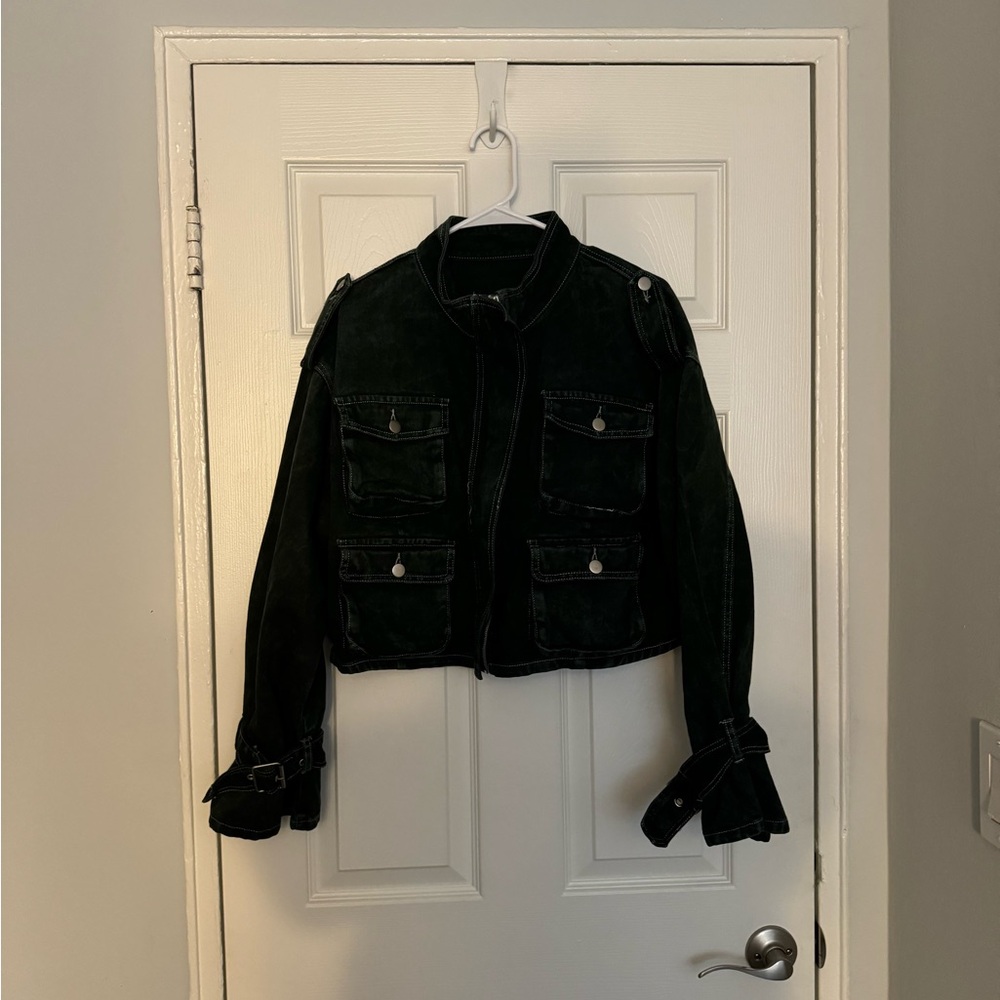 green two piece cargo set